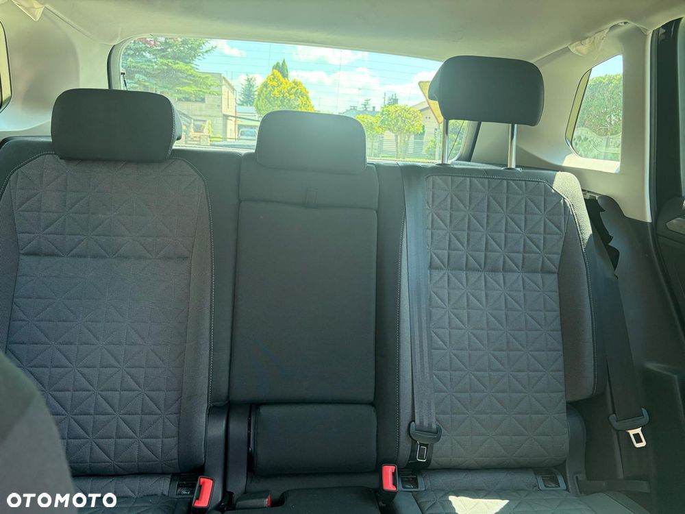 Volkswagen Tiguan - 27