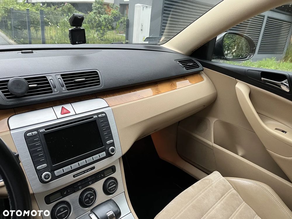 Volkswagen Passat 2.0 TDI DPF Highline DSG - 11