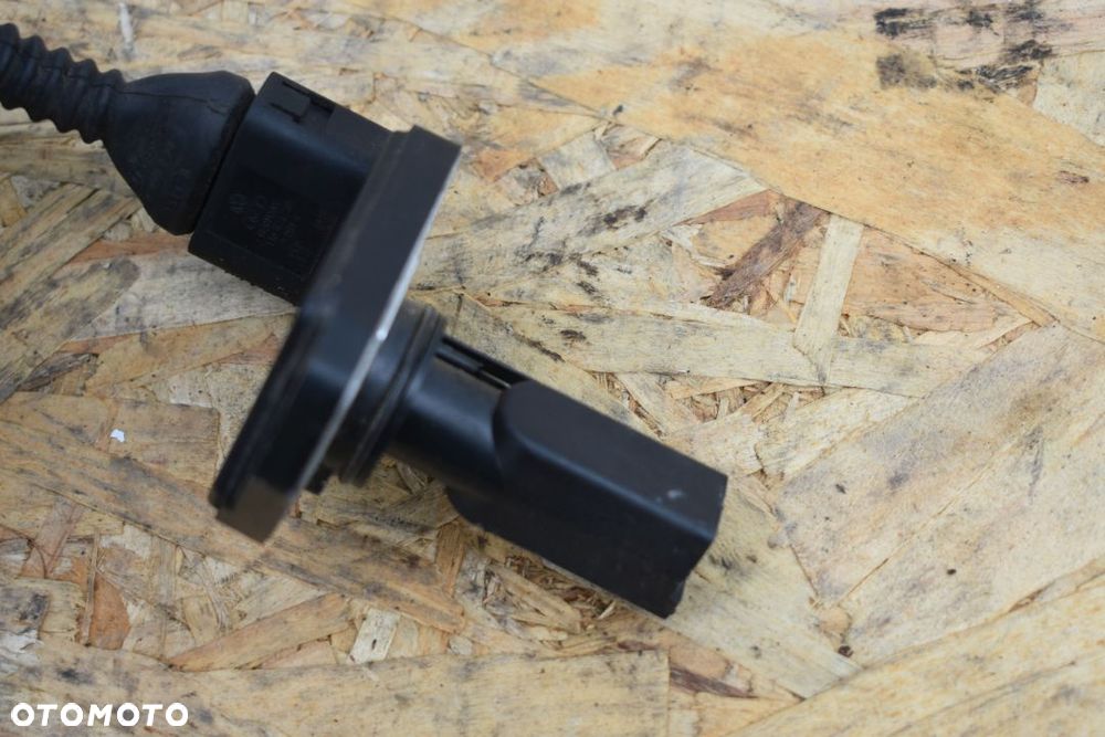 PRZEPŁYWOMIERZ POWIETRZA AUDI A8 D3 4.0TDI ASE 057906461D - 2