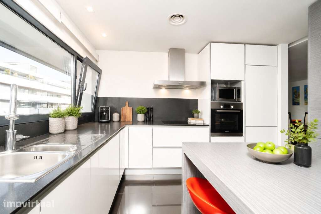 Apartamento T3 com garagem em zona das Nogueiras, Vale das Flores - Grande imagem: 5/13