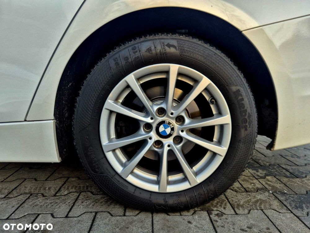 BMW Seria 3 320d - 15