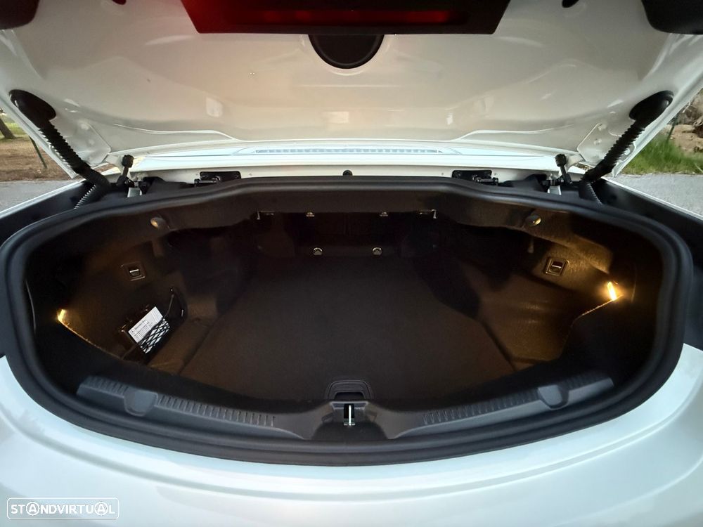 Mercedes-Benz E 53 AMG 4Matic+ - 15