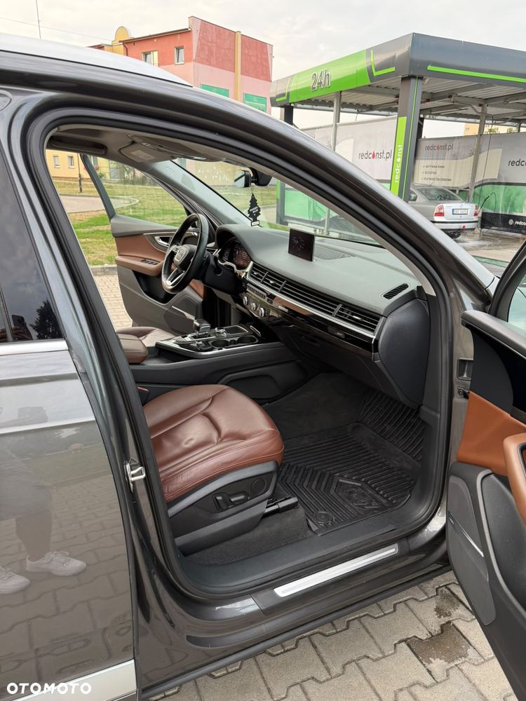 Audi Q7 - 19