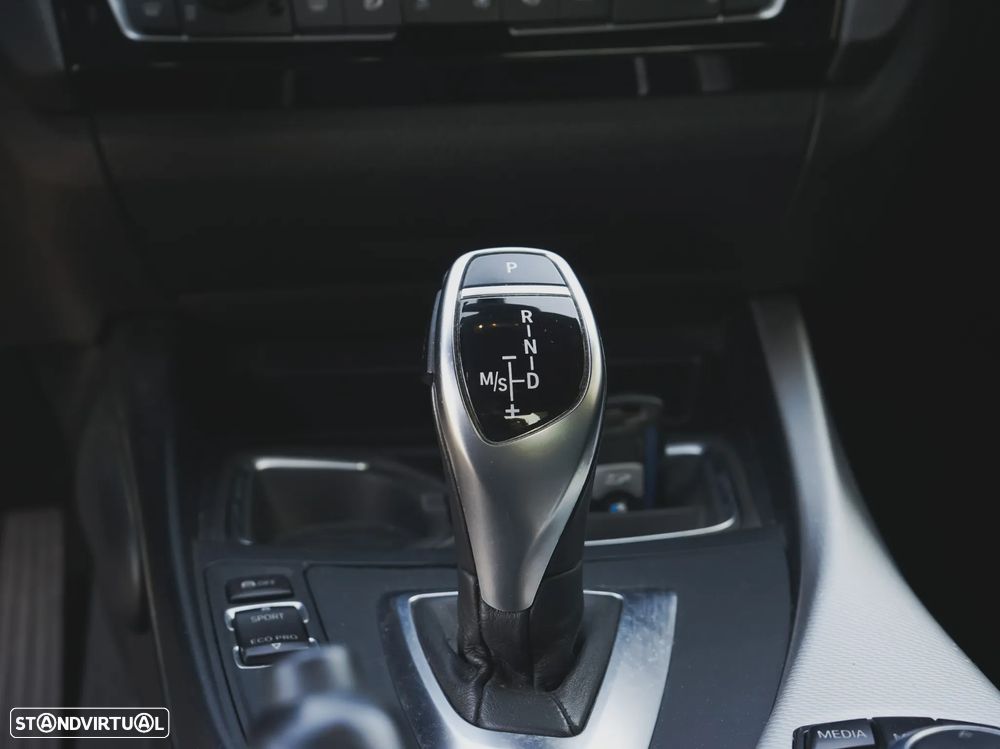 BMW 220 d Aut. M Sport - 25