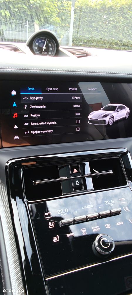 Porsche Panamera 4 E-Hybrid PHEV - 17