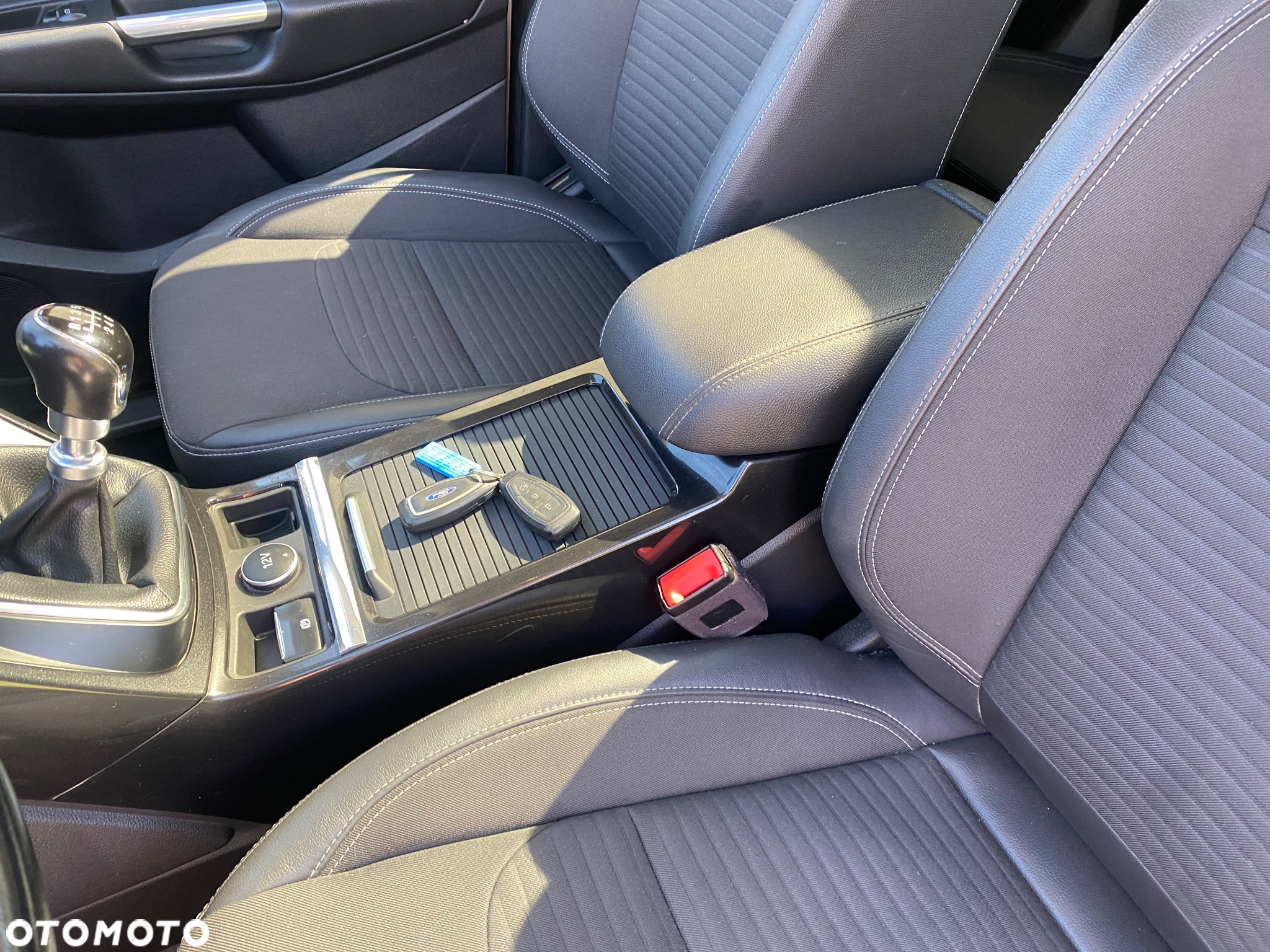 Ford Kuga 2.0 TDCi 4WD Titanium - 35