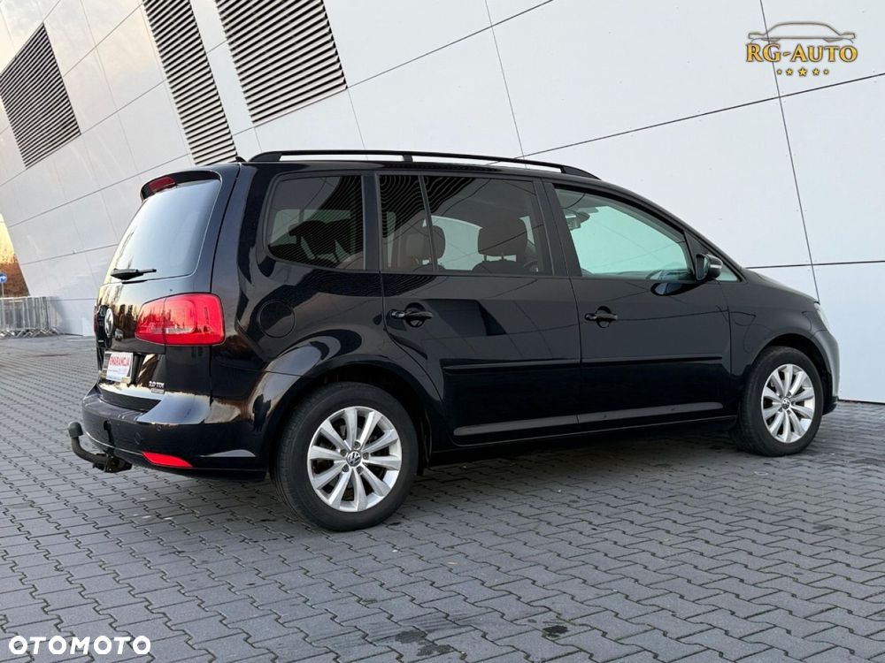 Volkswagen Touran - 8