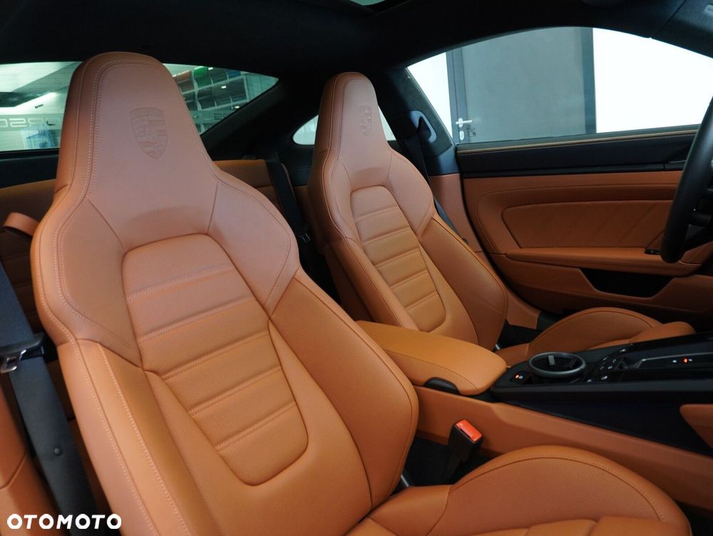 Porsche 911 - 33