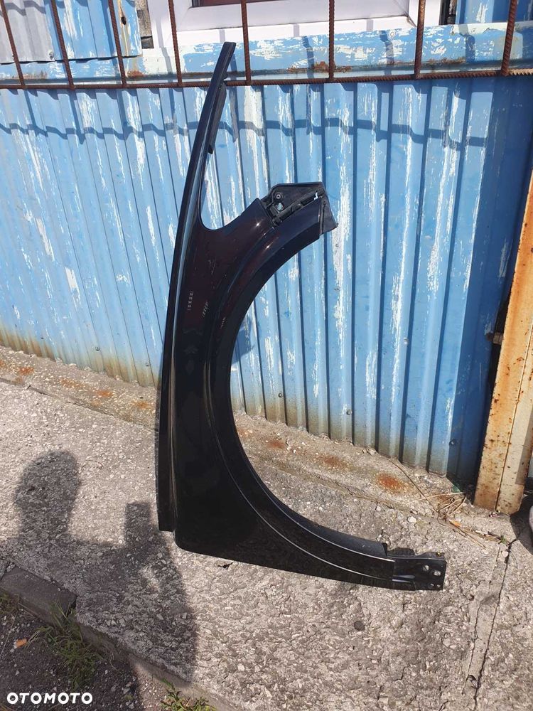 BŁOTNIK PRAWY VOLVO C30 KOD LAKIERU 452 - 4