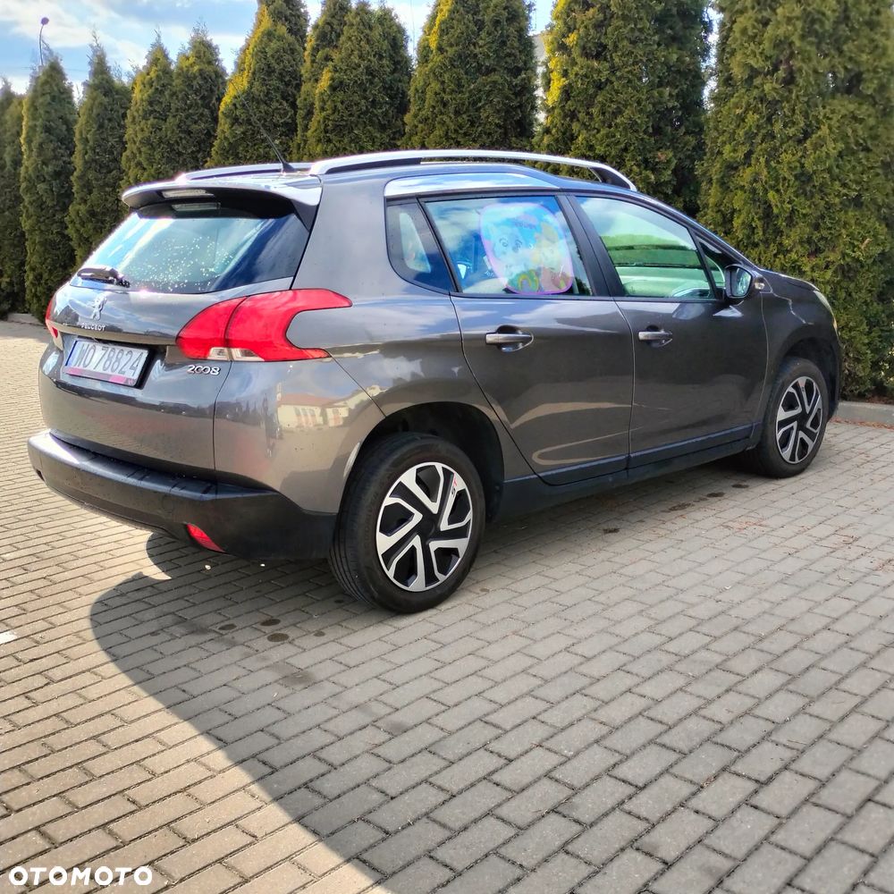 Peugeot 2008 1.2 VTi Allure - 4