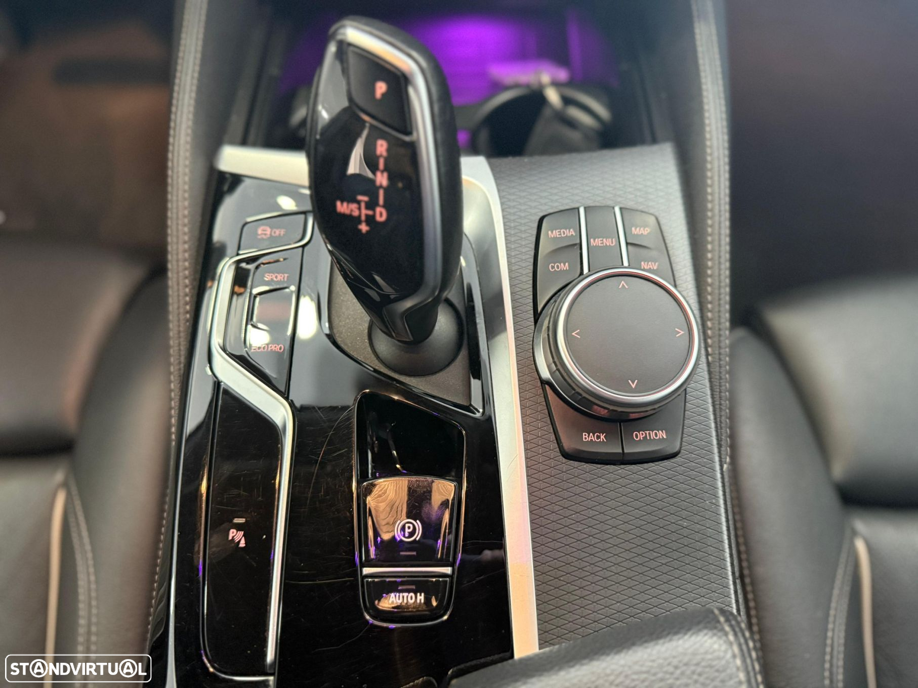 BMW 520 d Pack Desportivo M Auto - 12
