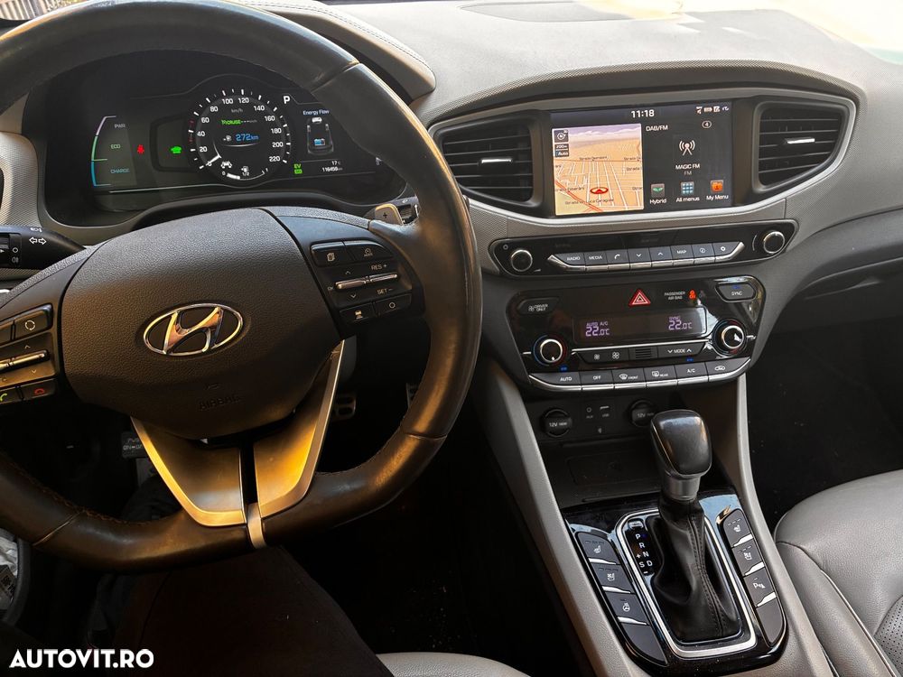 Hyundai IONIQ - 8