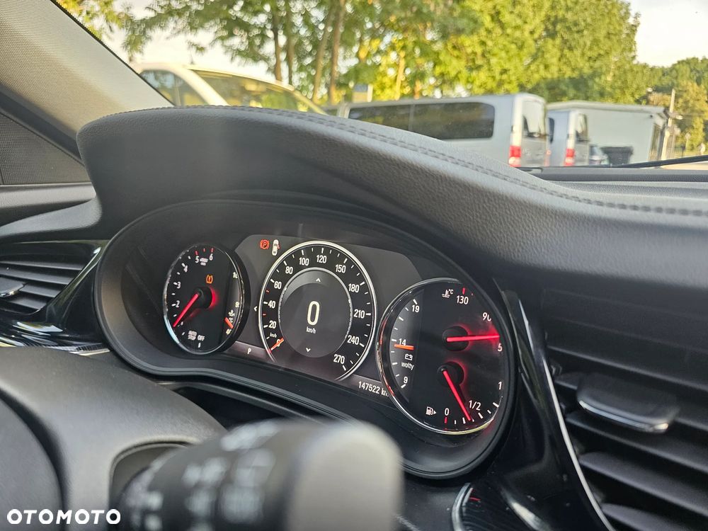 Opel Insignia 2.0 BiTurbo 4x4 Innovation - 25