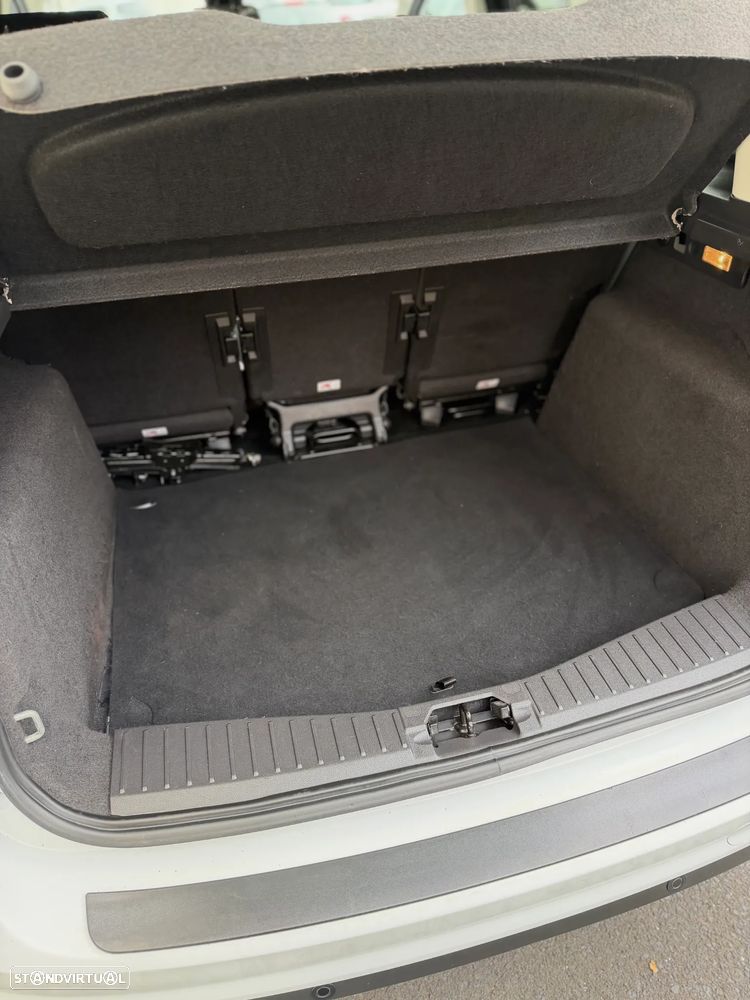 Ford C-Max 1.0 Ecoboost S&S Titanium - 10