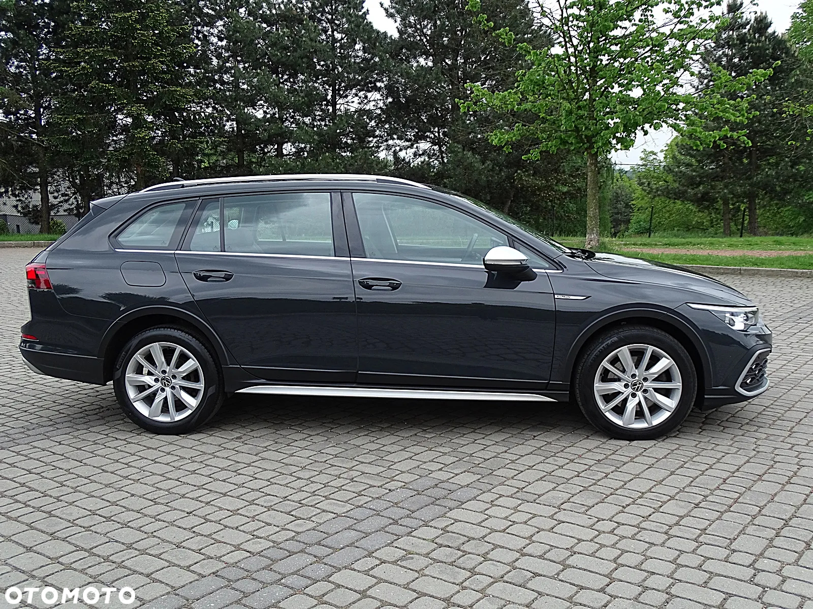 Volkswagen Golf Variant 2.0 TDI 4Motion SCR DSG Alltrack - 10