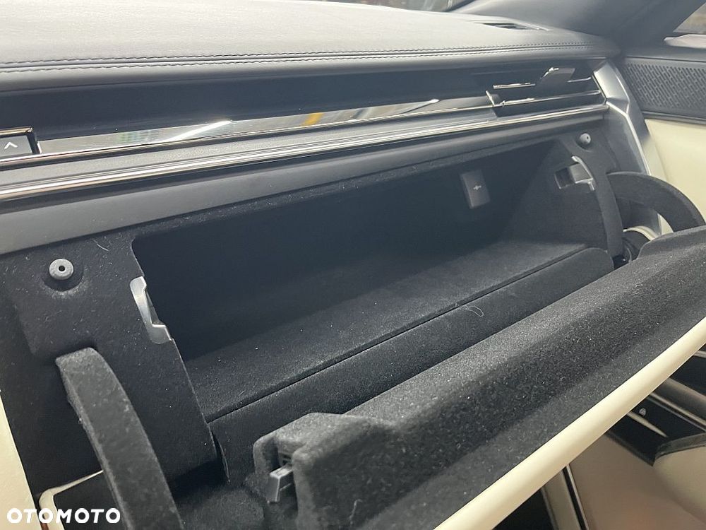 Land Rover Range Rover 4.4 V8 P535 Autobiography - 39