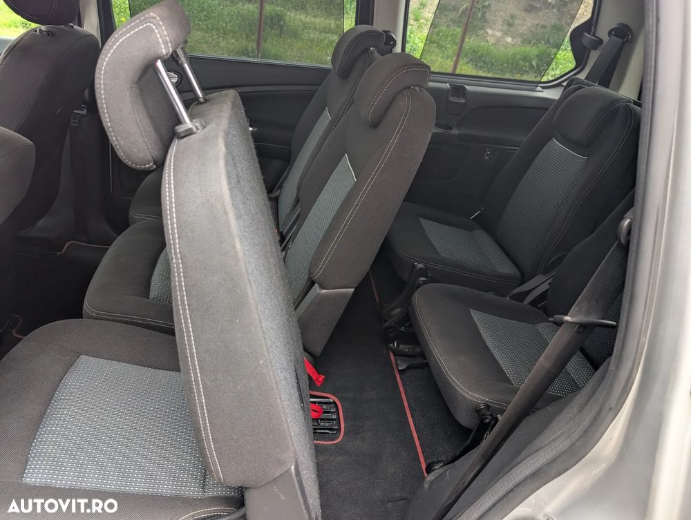 Ford Galaxy 2.0 TDCi DPF Aut. Ghia - 8