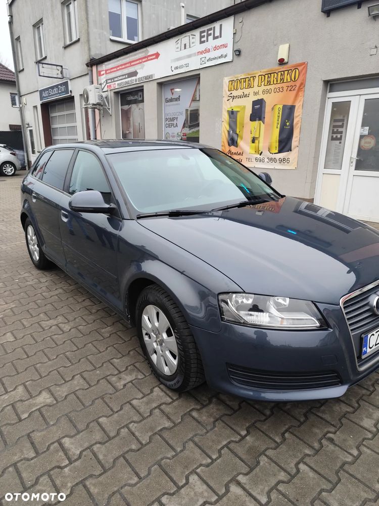 Audi A3 Sportback - 2