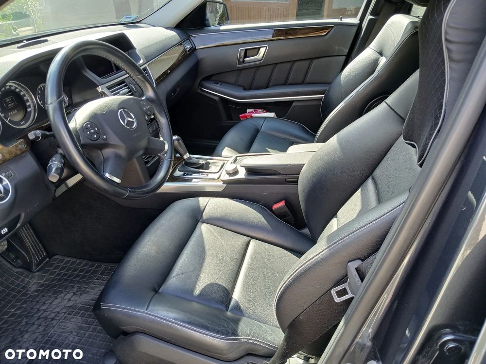 Mercedes-Benz Klasa E - 16