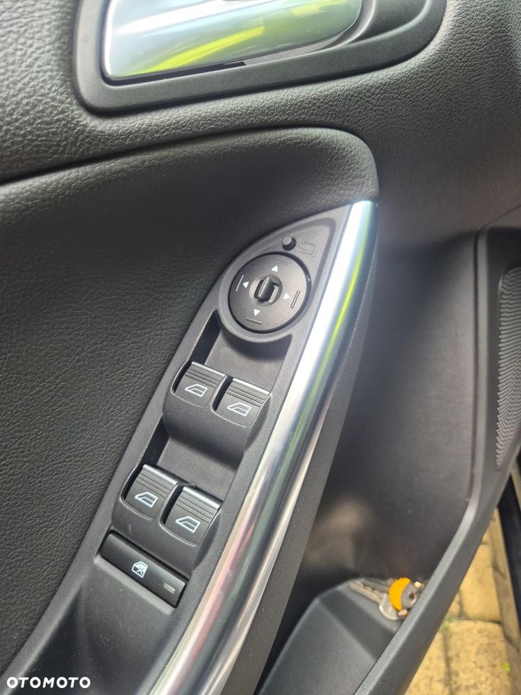 Ford Focus 2.0 TDCi ST mit Leder-Exclusiv-Paket - 14
