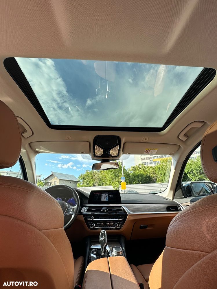 BMW Seria 5 520d Aut. - 10
