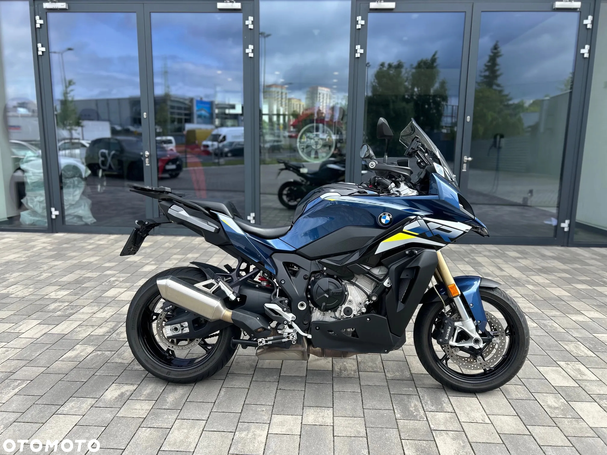BMW XR - 3