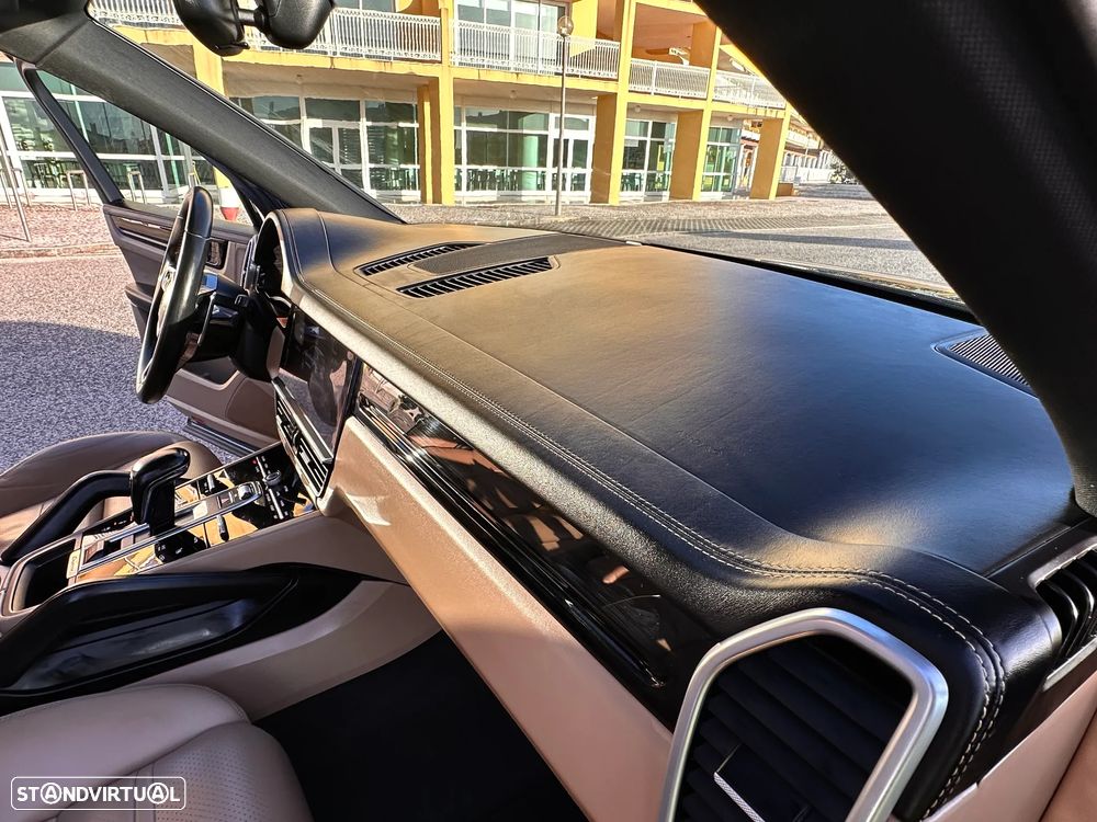 Porsche Cayenne S Tiptronic S - 33
