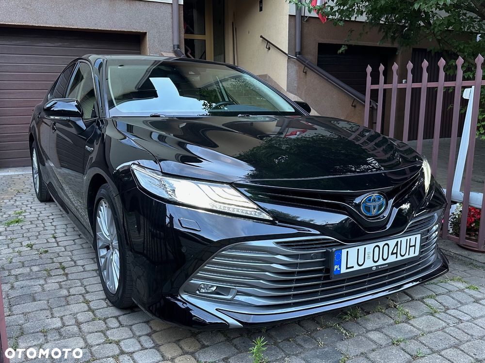 Toyota Camry 2.5 Hybrid Executive CVT - 2