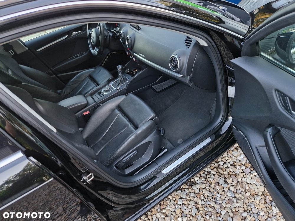 Audi A3 Sportback - 13