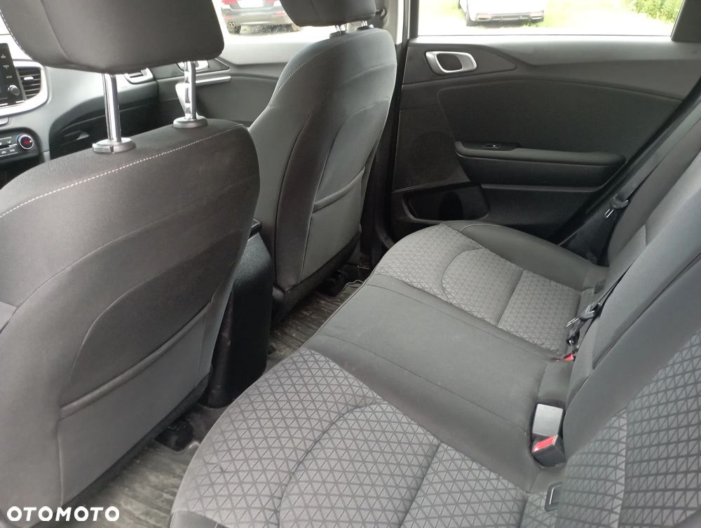 Kia Ceed - 5