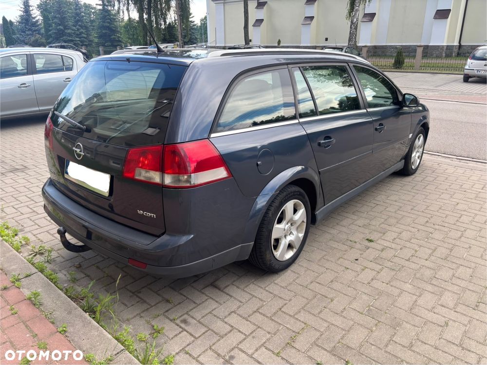 Opel Vectra 1.9 CDTI Essentia - 6