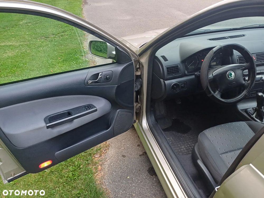 Skoda Octavia 1.9 TDI Tour - 9