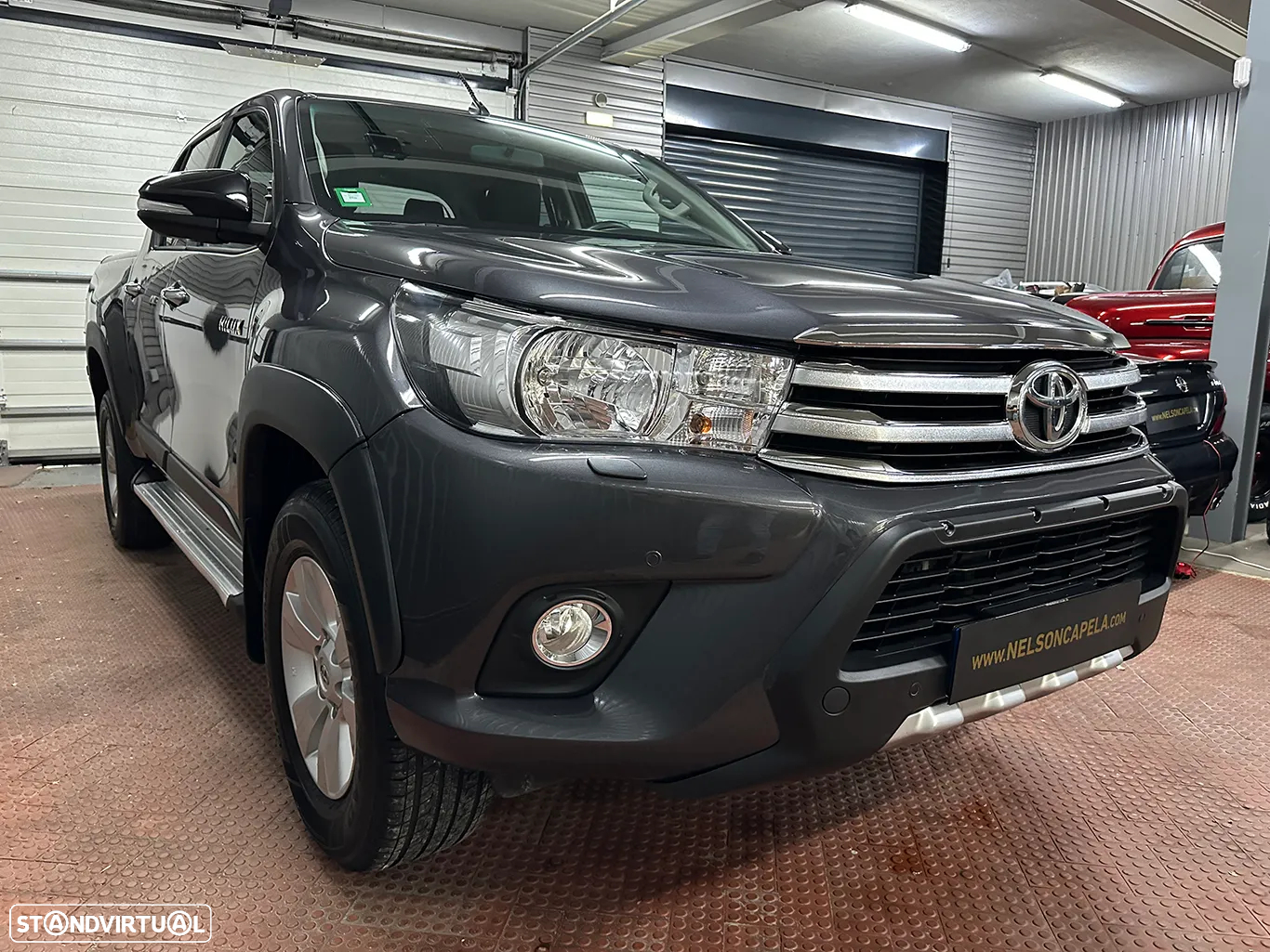 Toyota Hilux 2.4 D-4D 2WD CD Tracker - 8