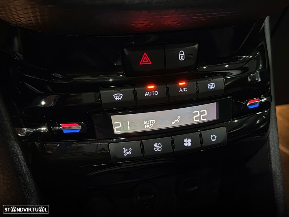 Peugeot 2008 1.6 VTi Allure - 26