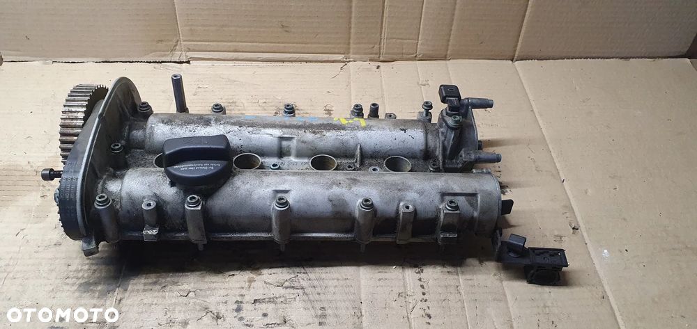 Pokrywa zaworów dekiel wałki rozrządu VW New Beetle 1.4 16V 036103475AQ - 2