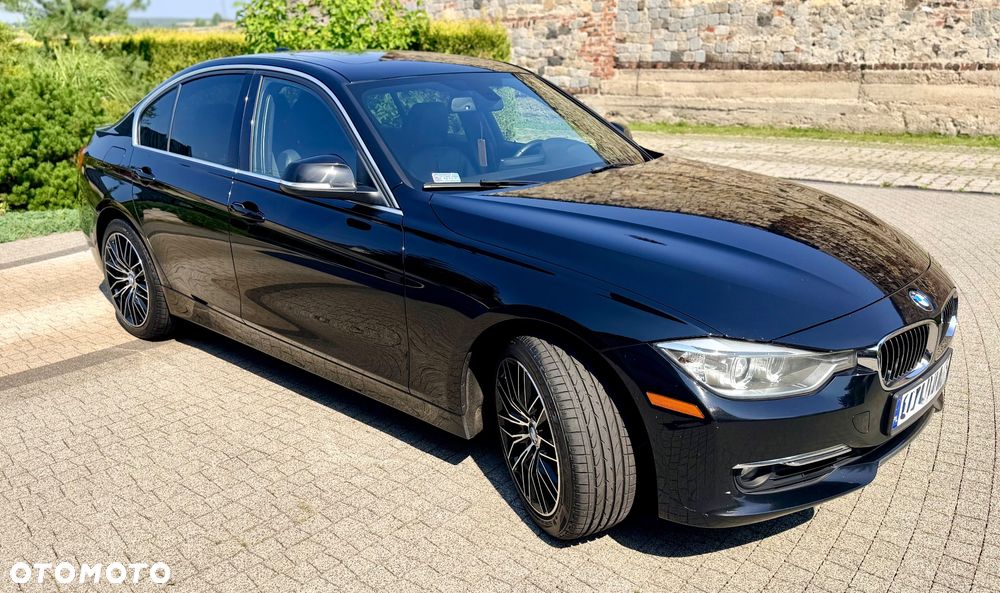 BMW Seria 3 328i xDrive Luxury Line - 2