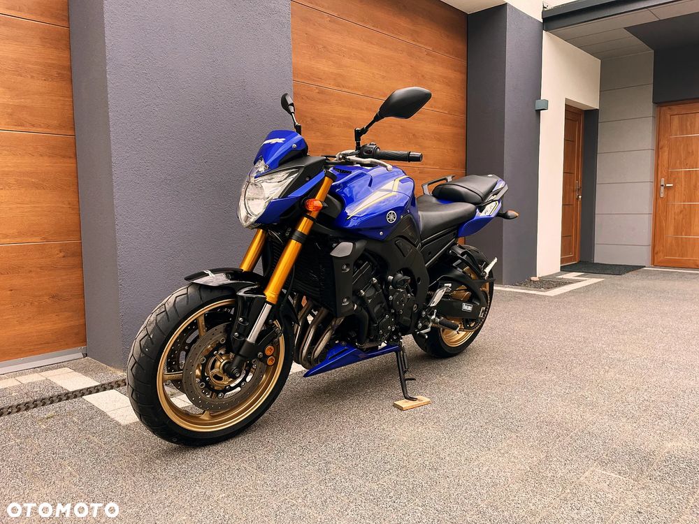 Yamaha FZ8 - 4