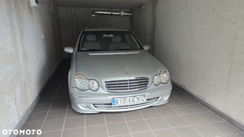 Mercedes-Benz 280 - 3