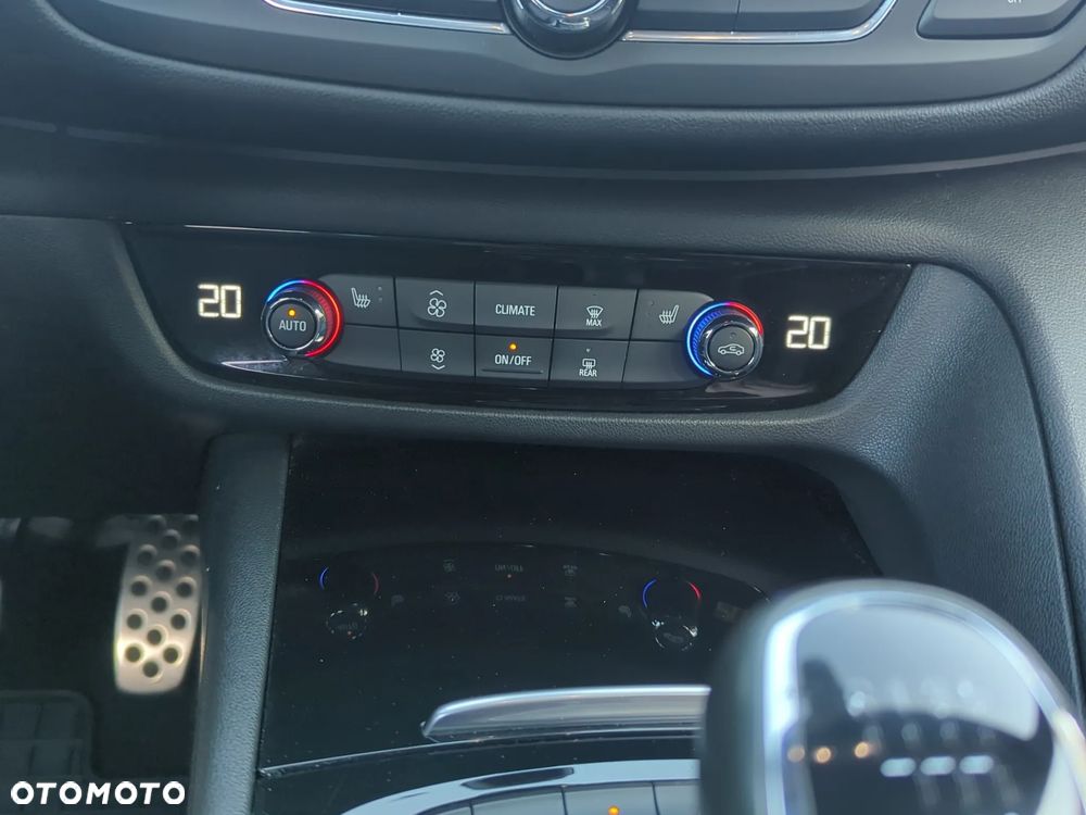 Opel Insignia 1.5 T Innovation S&S - 23