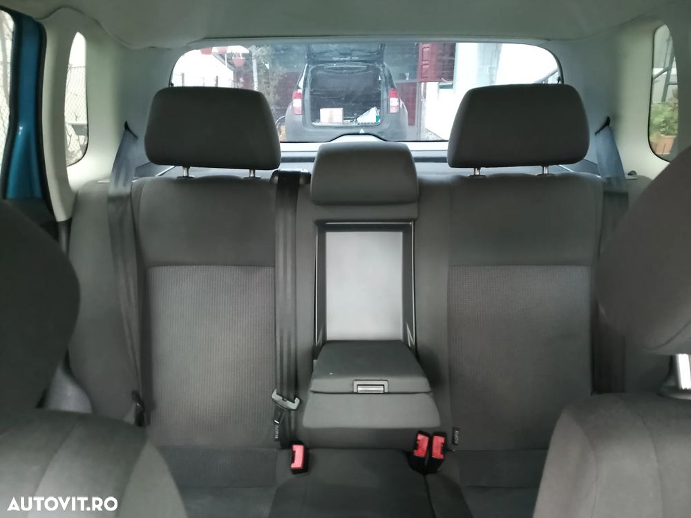 Volkswagen Polo 1.2 Attractive - 16