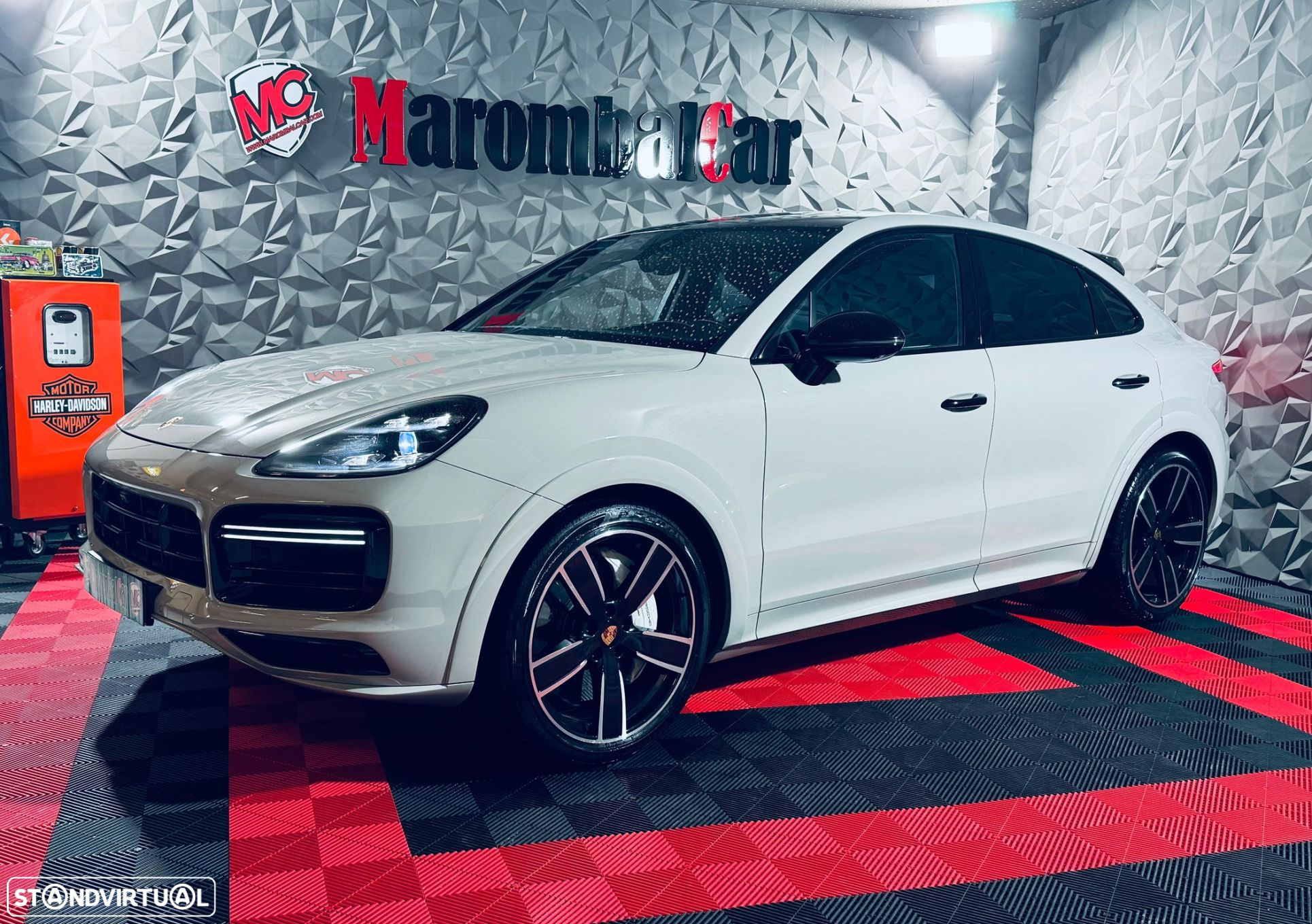 Porsche Cayenne Coupé Turbo - 16