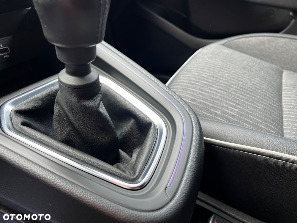 Renault Clio TCe 90 EVOLUTION - 20