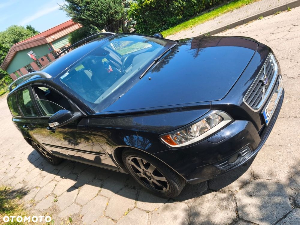 Volvo V50 - 1