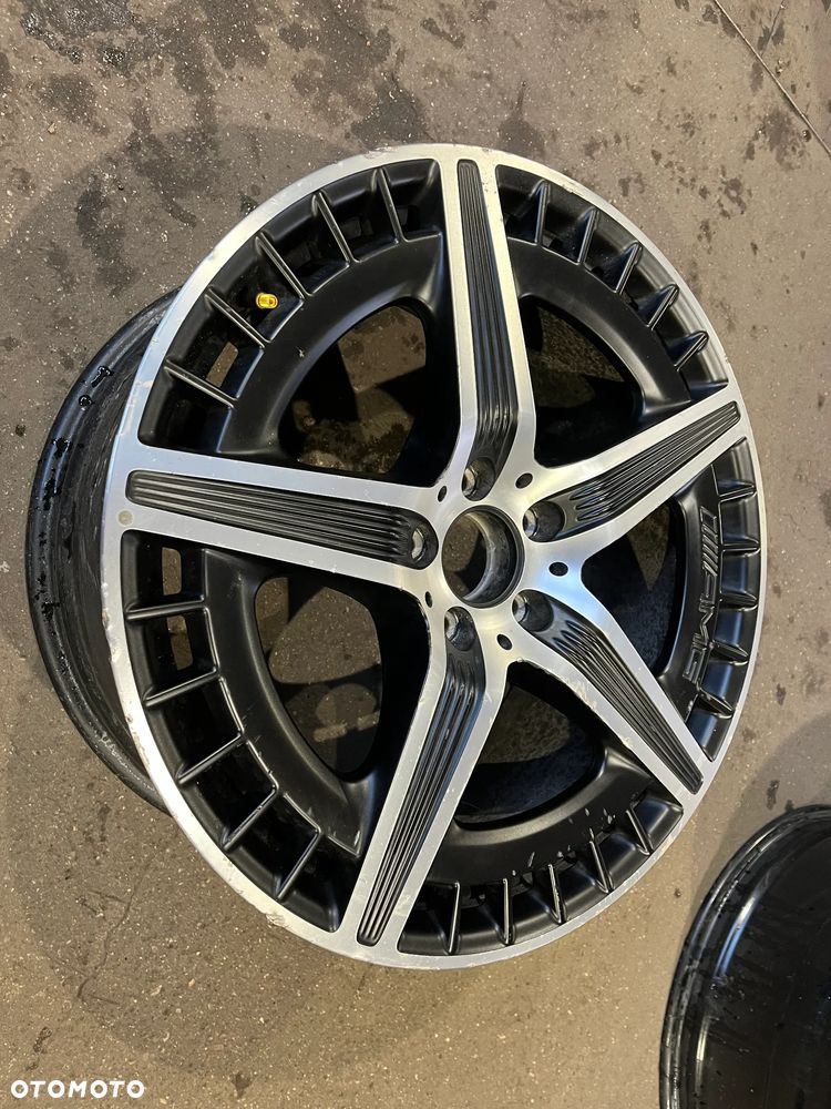 Felga Mercedes EQE 5x112 9,5J x 20 ET 52 1szt. A2954012700 - 2