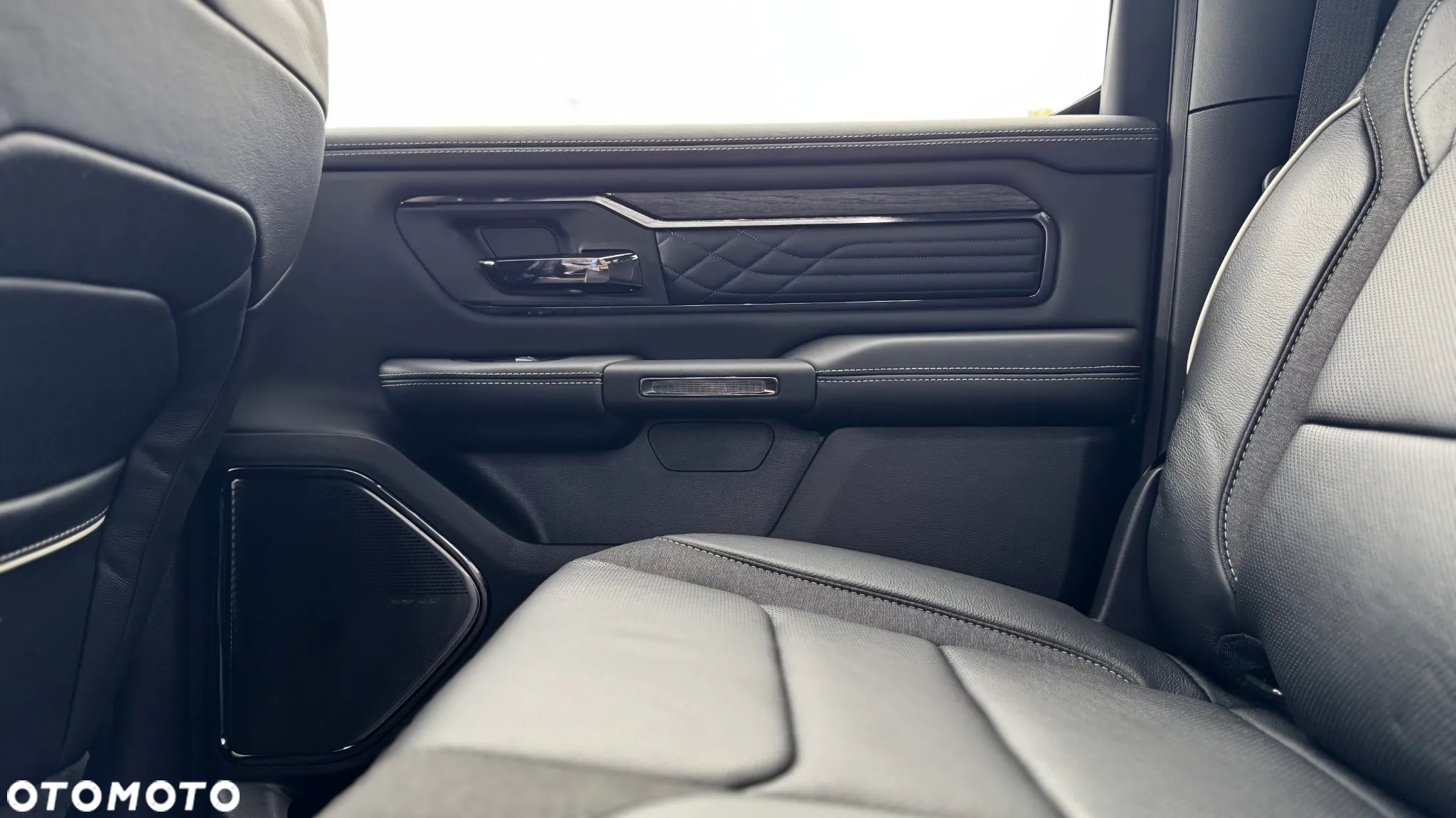Dodge RAM 1500 5.7 4x4 - 38