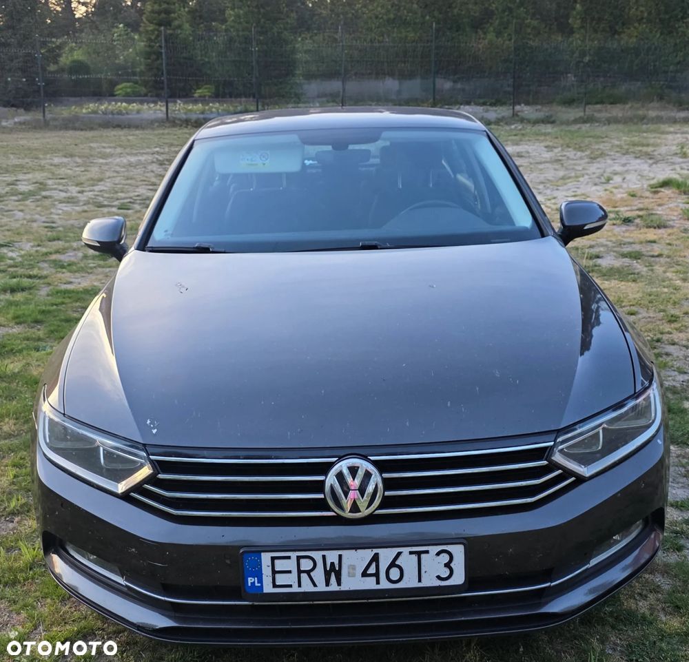 Volkswagen Passat 1.6 TDI BMT Comfortline - 5