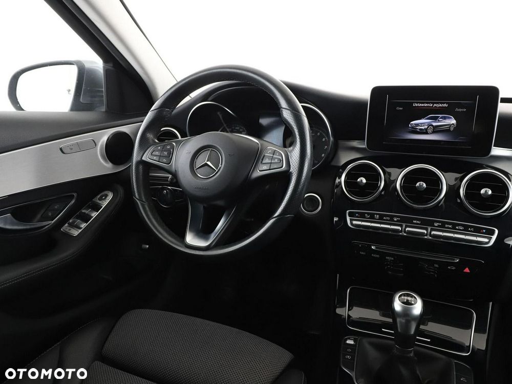 Mercedes-Benz Klasa C 180 Avantgarde - 17