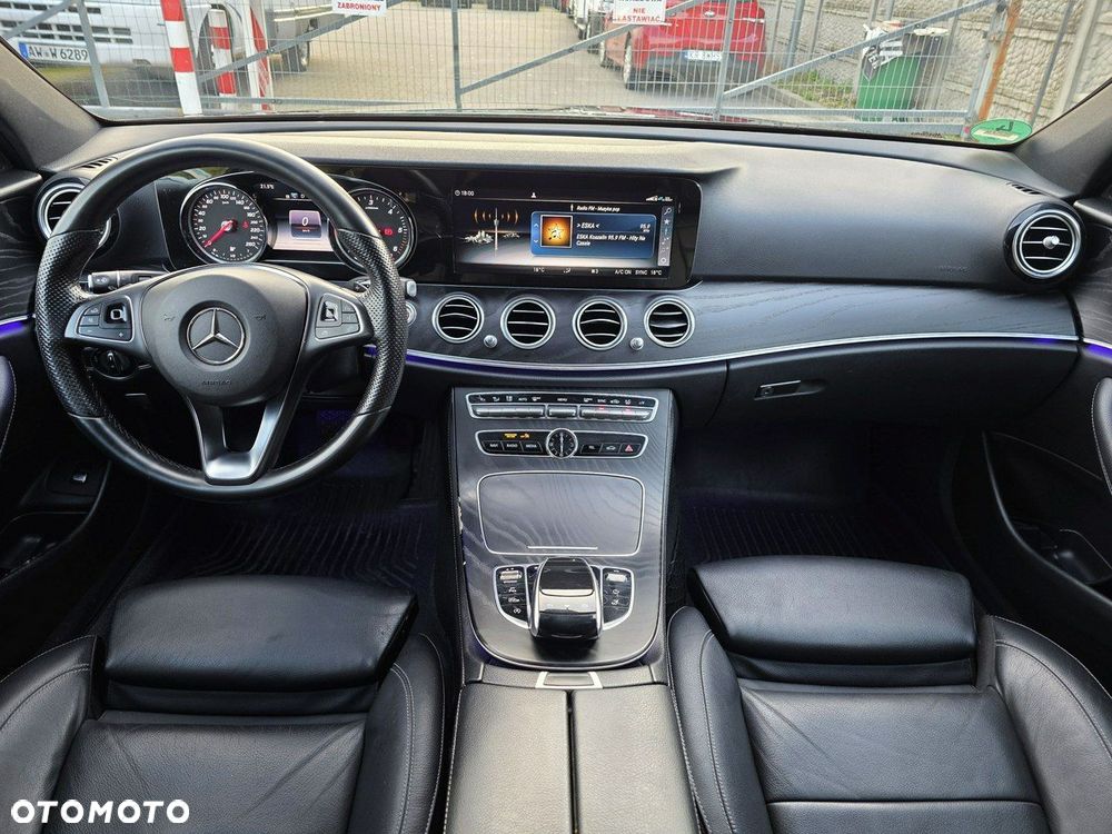 Mercedes-Benz Klasa E 220 d T 9G-TRONIC Avantgarde - 14