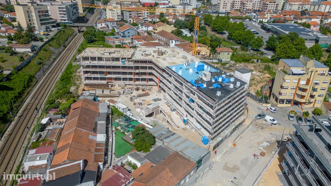 Novo T2 | Conforto, Eficiência e Localização Privilegiada Junto Metro - Grande imagem: 3/17