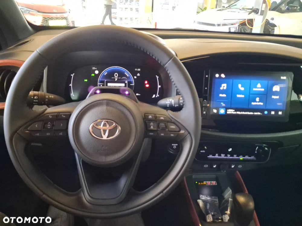 Toyota Aygo X Hybrid 1.5 Style e-CVT - 14